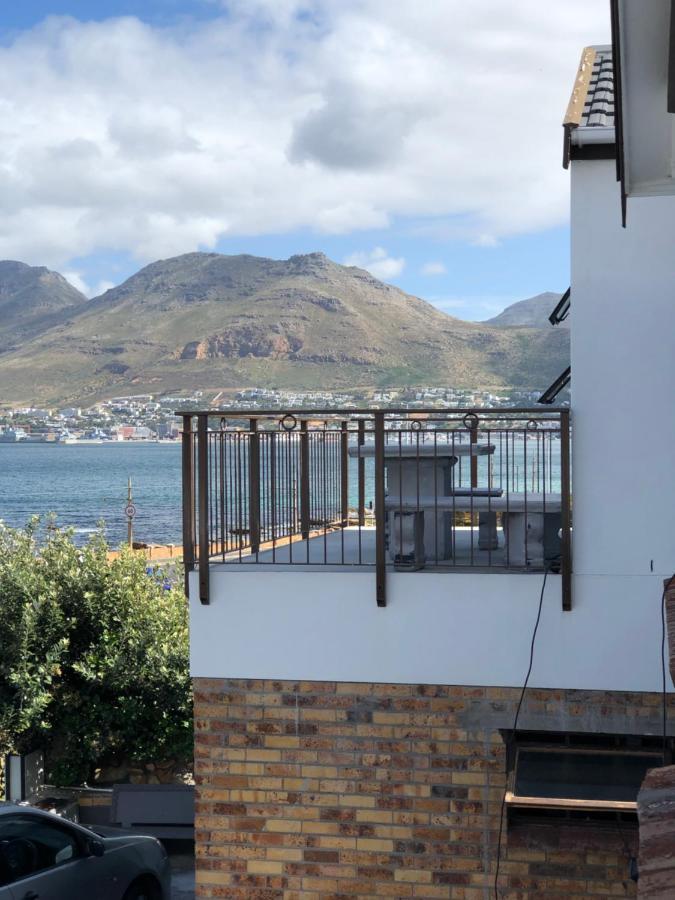 Ollava Guesthouse Simon's Town Exterior photo