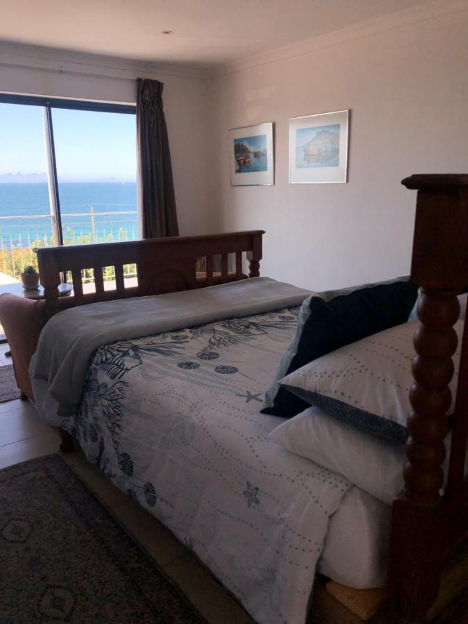 Ollava Guesthouse Simon's Town Exterior photo