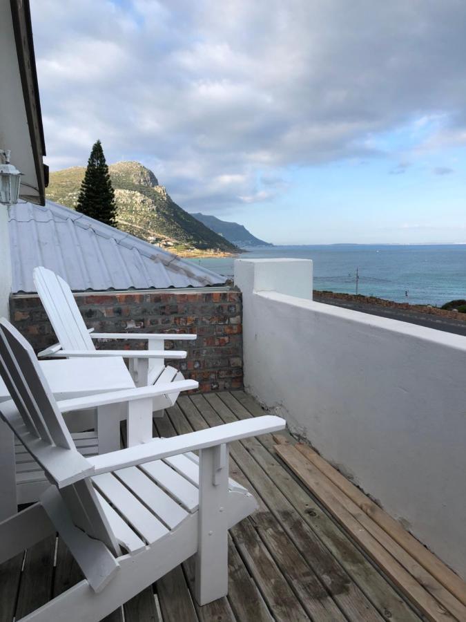 Ollava Guesthouse Simon's Town Exterior photo